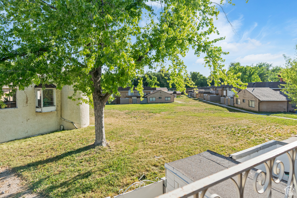 View of yard featuring a residential view