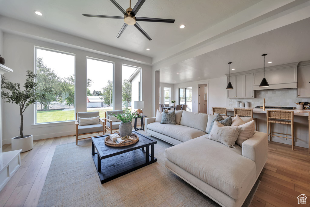 1910 W BONNEVILLE LN Kaysville, UT 84037