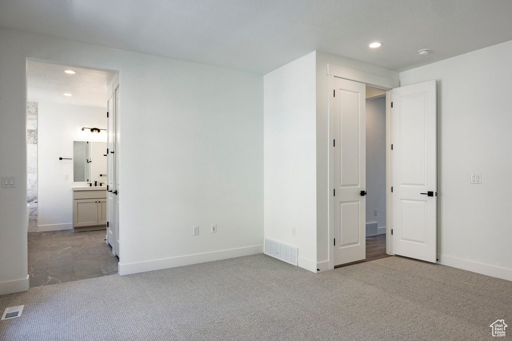 Photo 30 for MLS #2078678 at 6002 N Fairview Dr #226