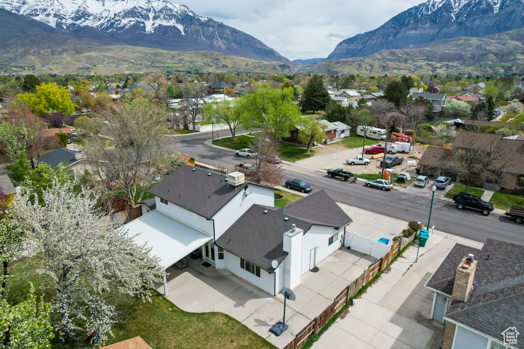 Bird's eye view with a mountain view and a residential view