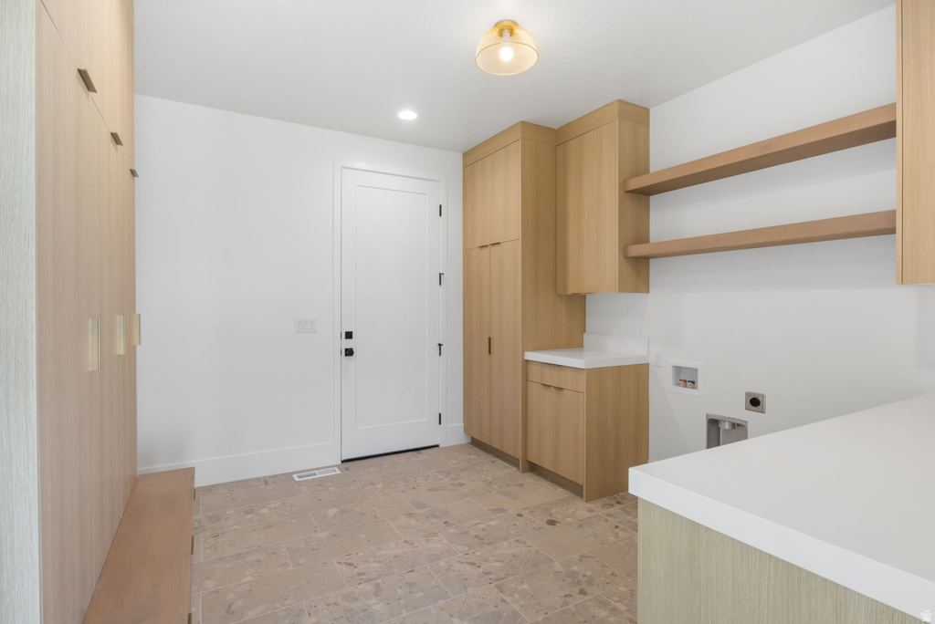 863 N EMERY LN Elk Ridge, UT 84651