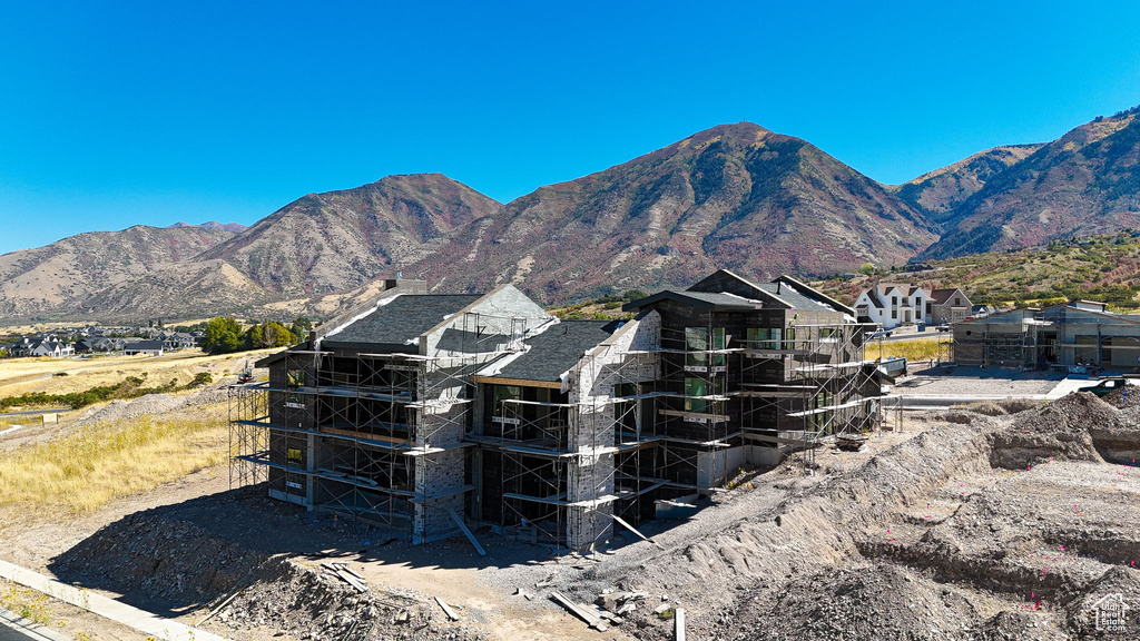 863 N EMERY LN Elk Ridge, UT 84651