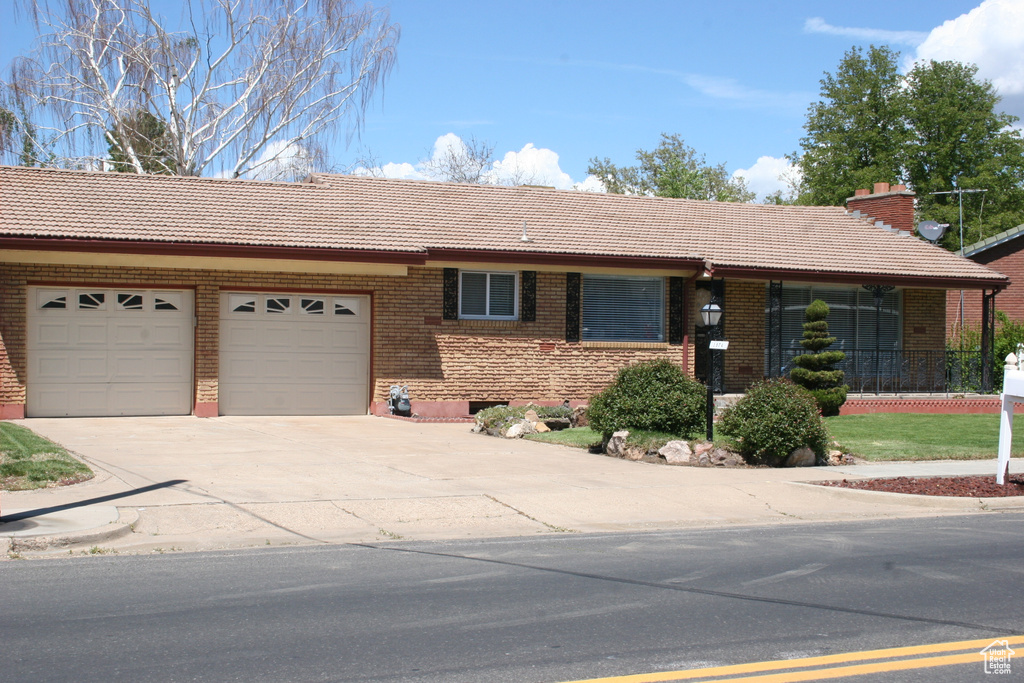 1974 W 5200 S Roy, UT 84067