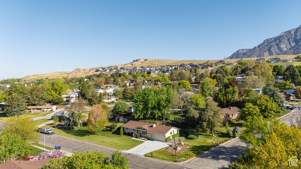 Aerial view with a residential view and a mountain view