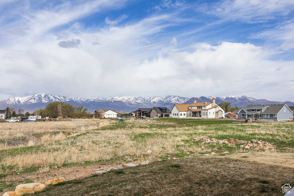 Mountain view featuring a residential view