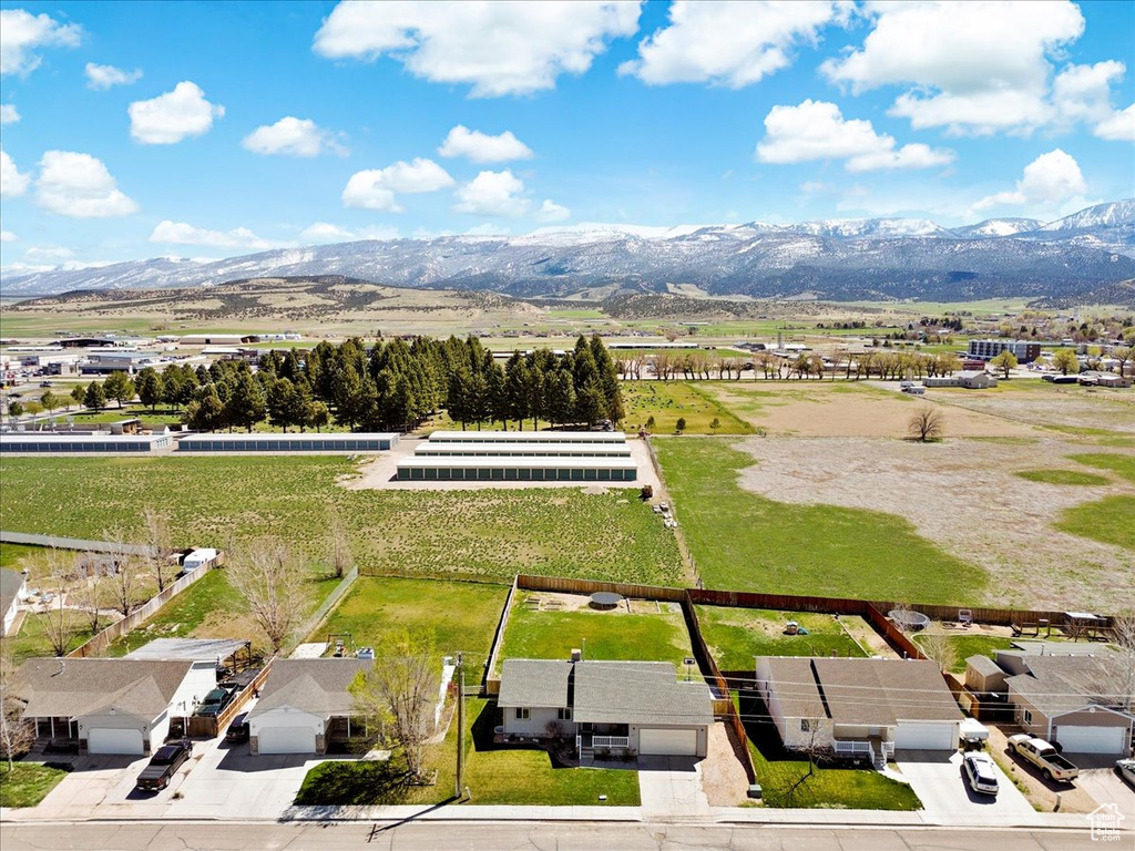 Drone / aerial view featuring a mountain view