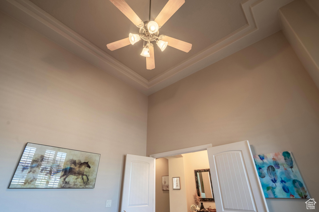 Interior details with ceiling fan and ornamental molding