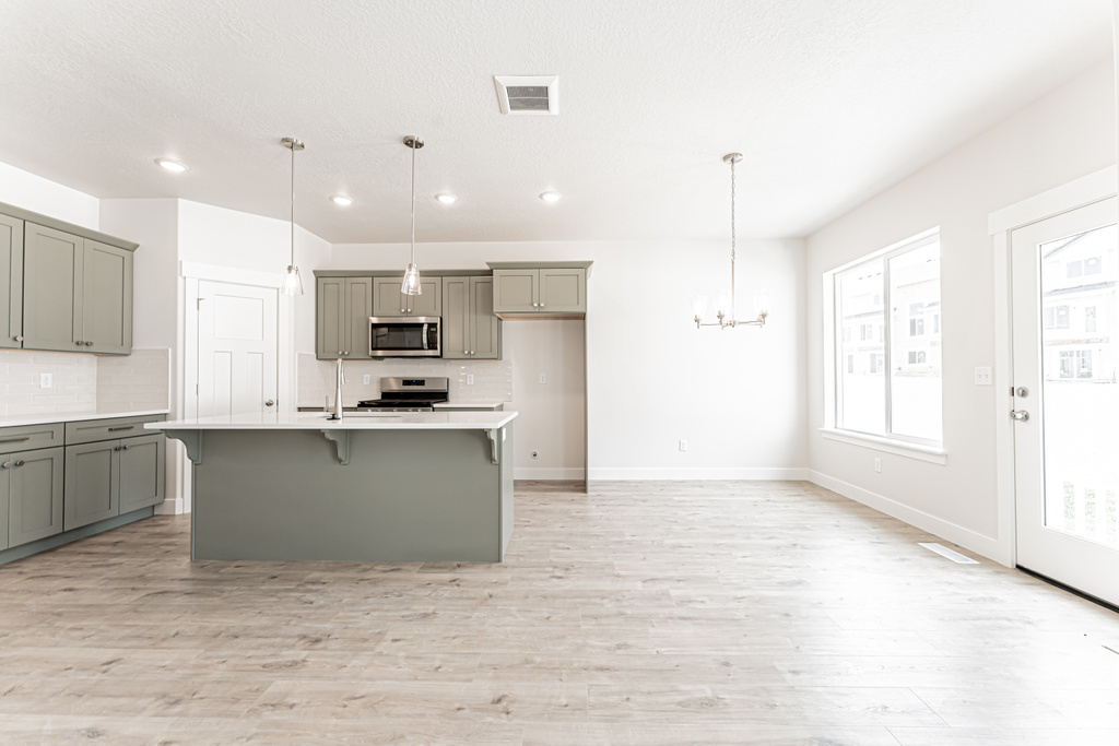 Photo 6 for MLS #2079533 at 2887 N Blue Dawn Ln #2303