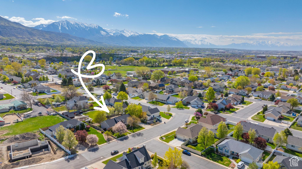 Bird\\\\\\\'s eye view featuring a mountain view and a residential view