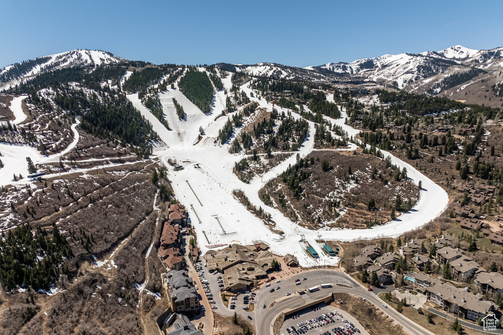 View of mountain feature