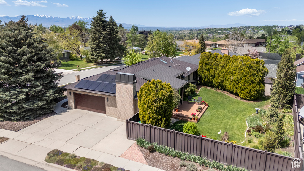 Aerial view featuring a residential view and a mountain view