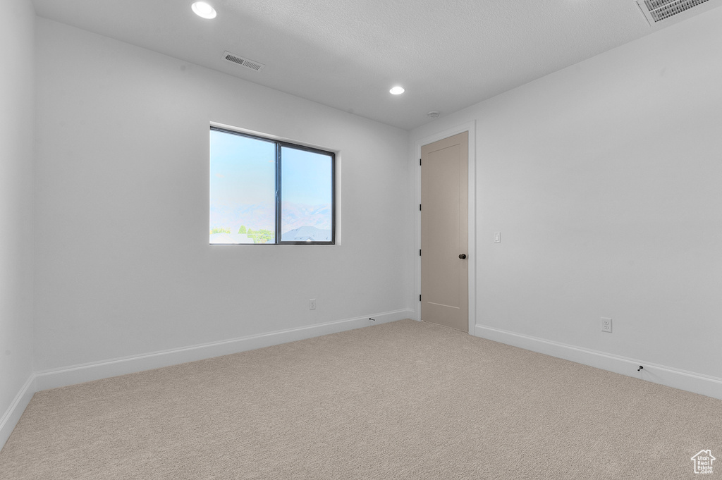 Photo 26 for MLS #2079590 at 34 S Preston St