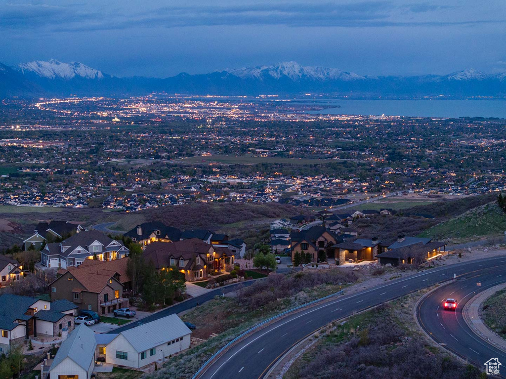 Bird\'s eye view with a residential view and a mountain view