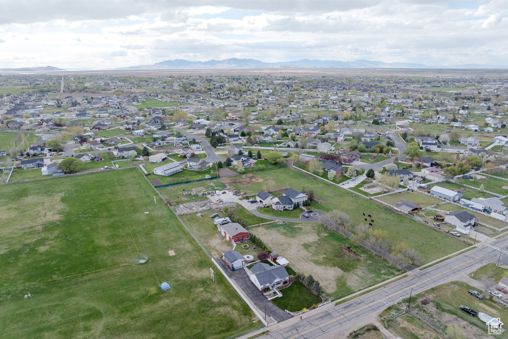 Aerial view featuring a residential view and a mountain view