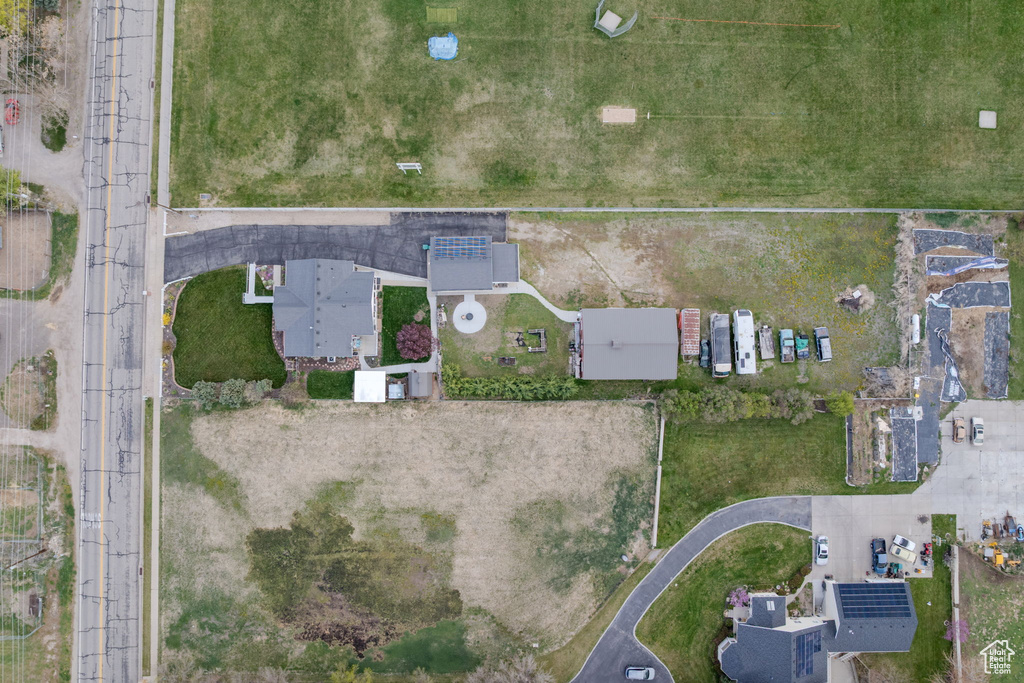 Birds eye view of property