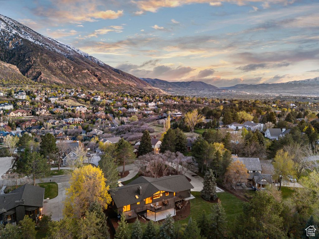 Bird\\\'s eye view featuring a mountain view and a residential view