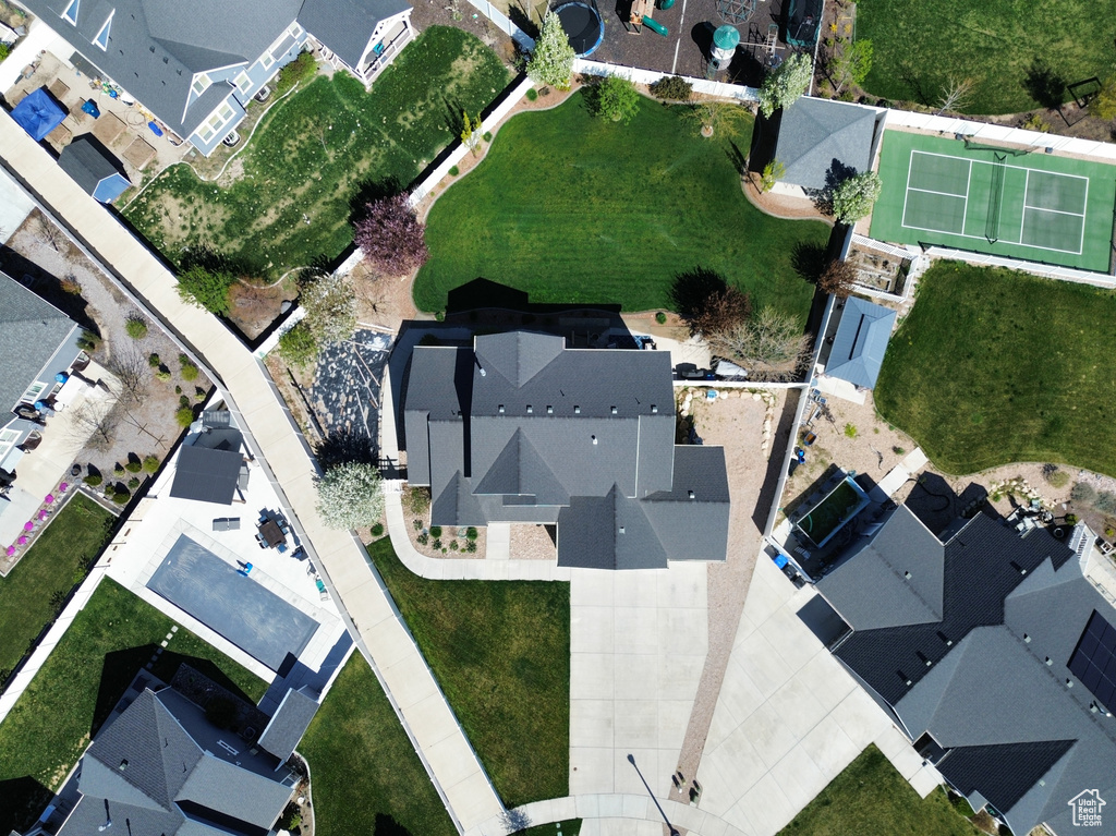 Bird\\\'s eye view featuring a residential view