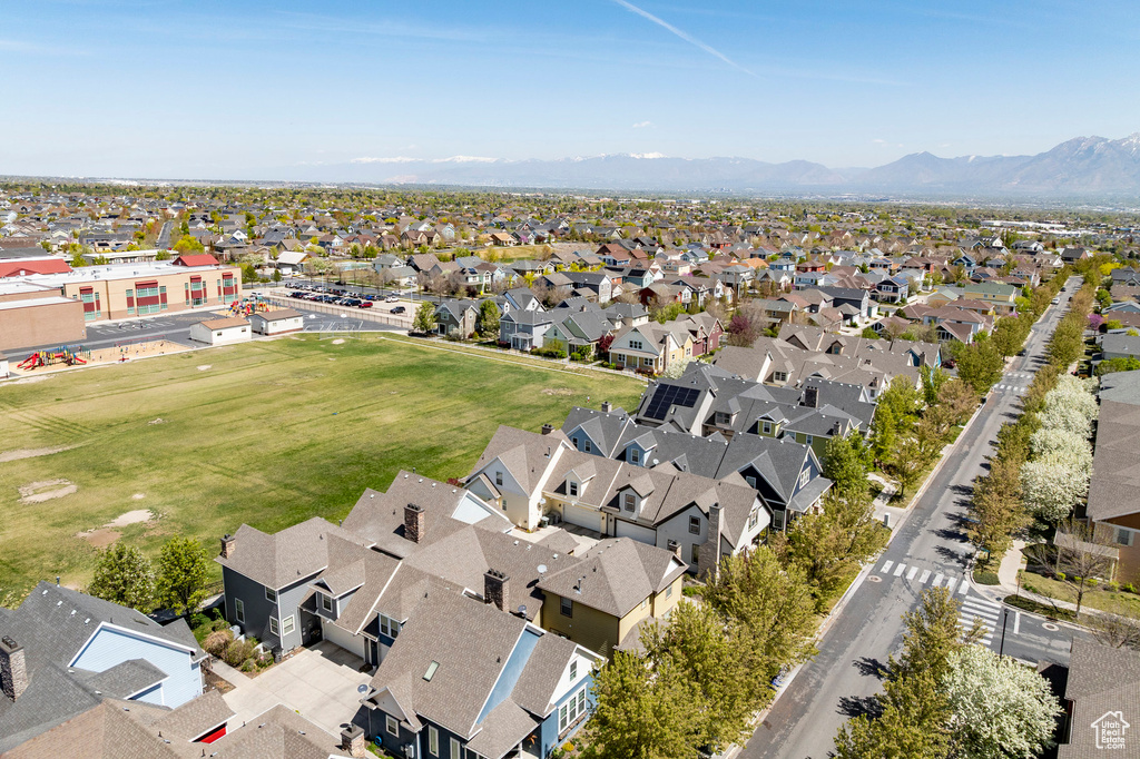 Bird's eye view featuring a mountain view and a residential view