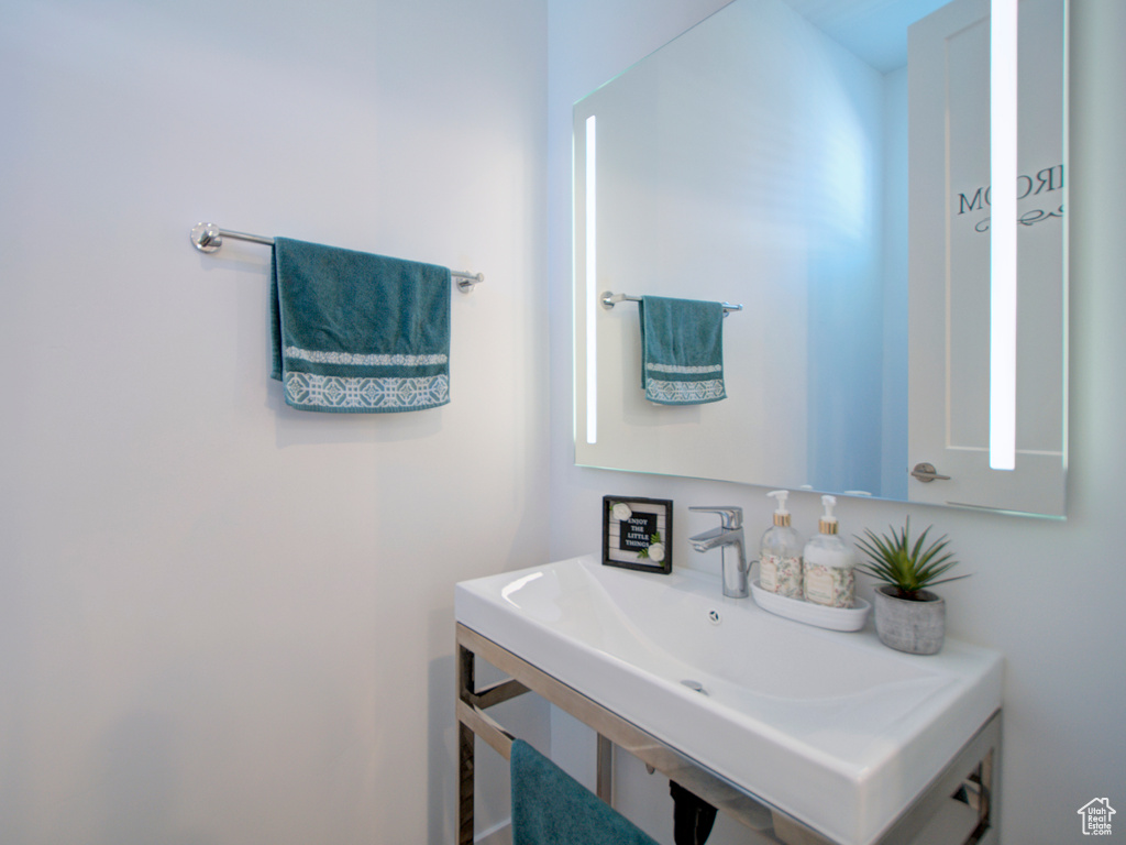 Bathroom with a sink