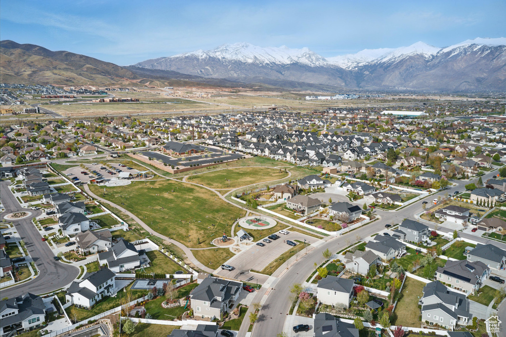 Bird's eye view with a residential view and a mountain view