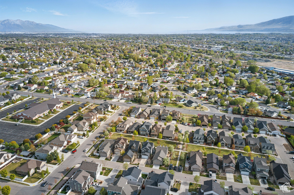 Aerial view with a residential view and a mountain view