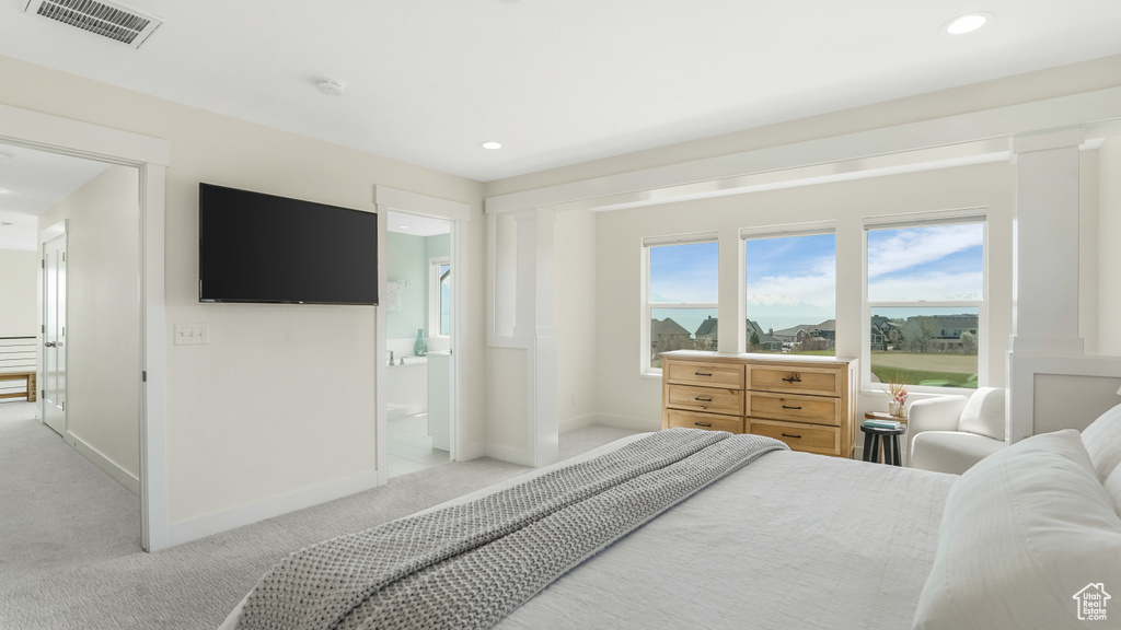 Bedroom with recessed lighting, baseboards, visible vents, and light colored carpet