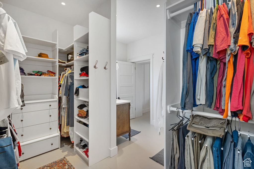 View of walk in closet