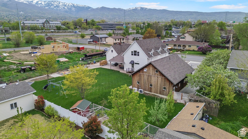 Drone / aerial view featuring a mountain view