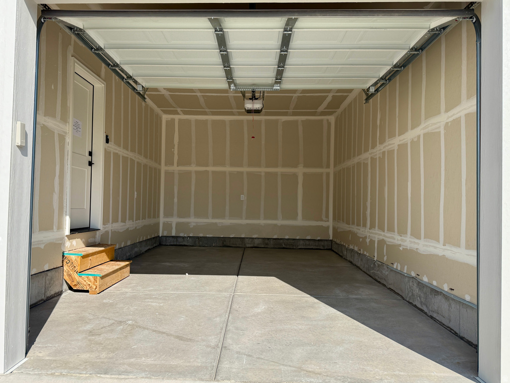 294 E 600 N Tooele, UT 84074