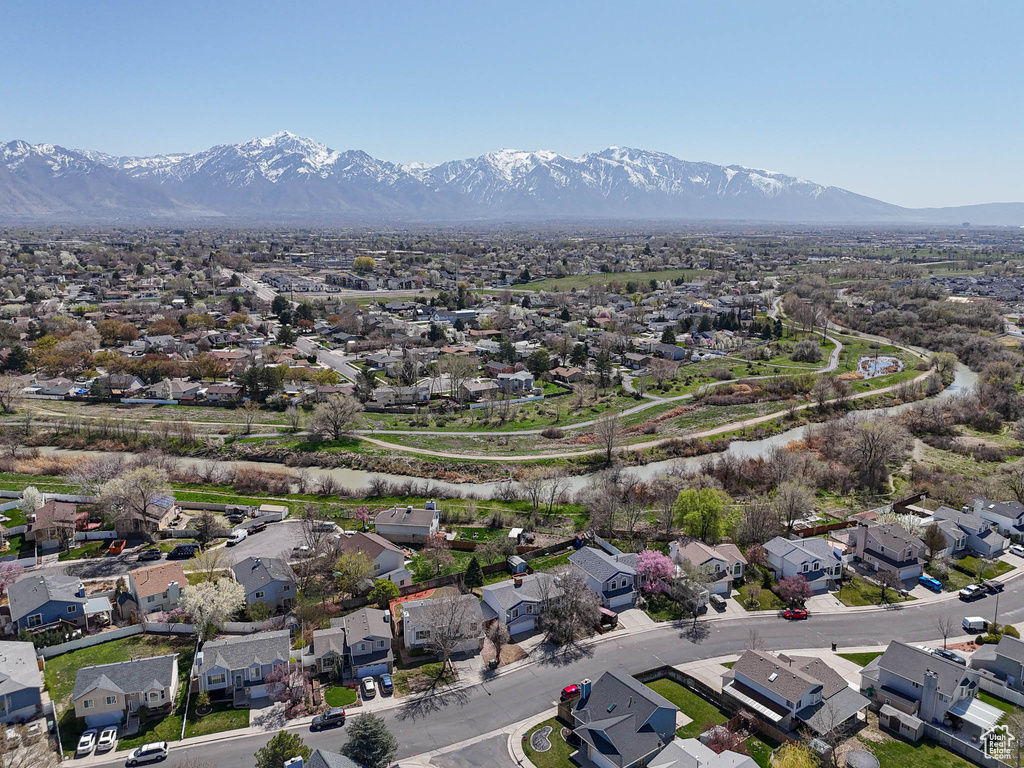 Aerial view featuring a mountain view and a residential view