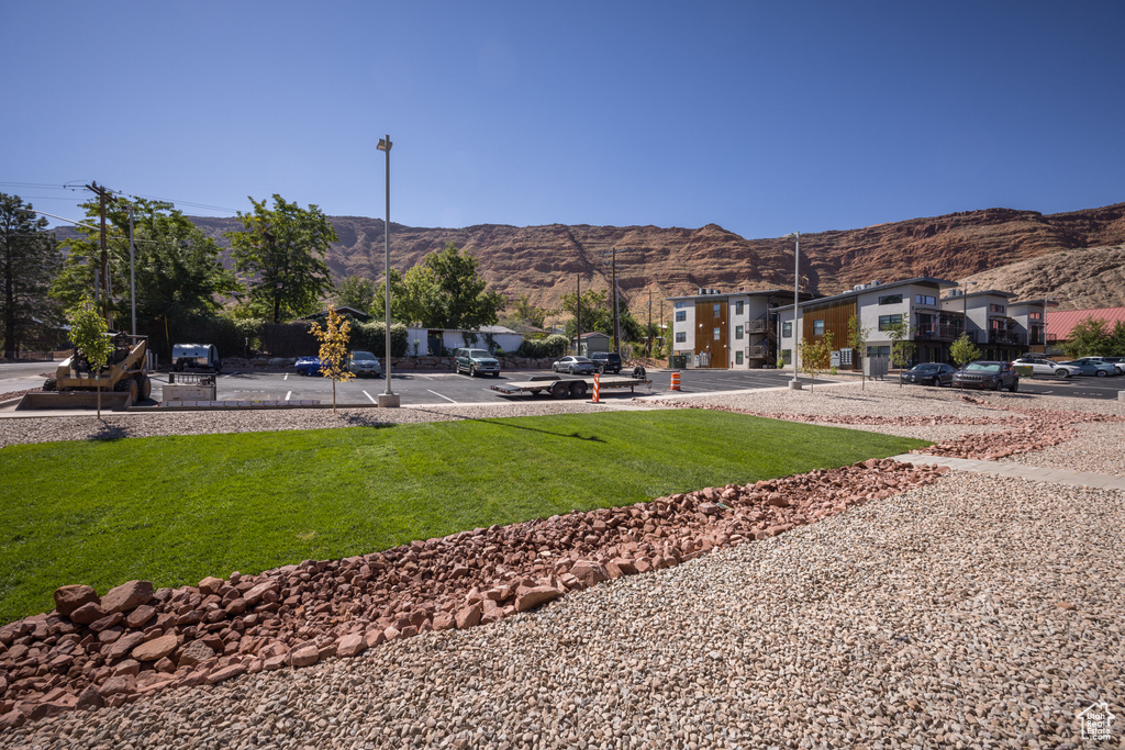 View of yard with a mountain view