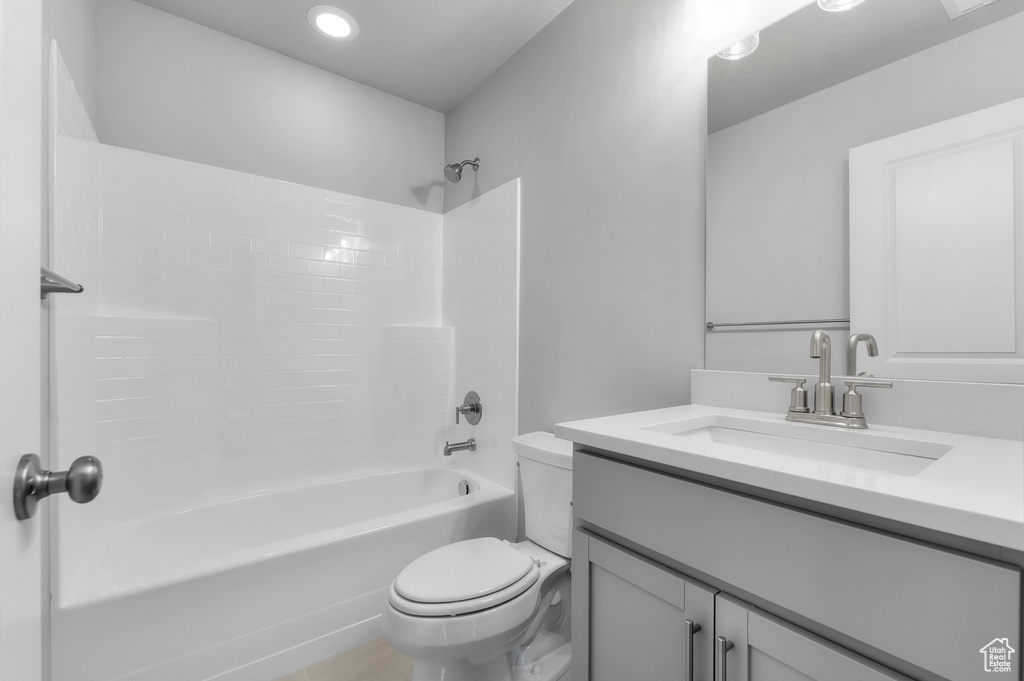 8913 S SMOKY HOLLOW RD West Jordan, UT 84081