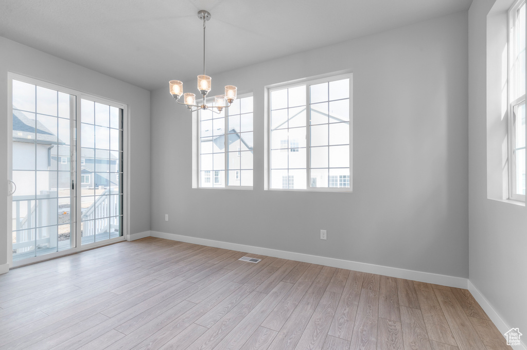 8913 S SMOKY HOLLOW RD West Jordan, UT 84081