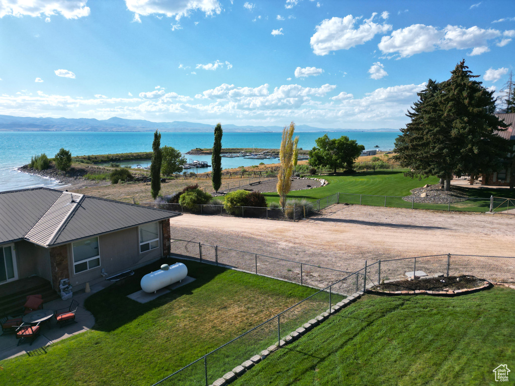 Photo 6 for MLS #2080198 at 55 Sand Ct #8