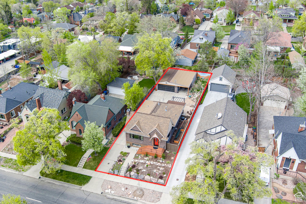 Bird\\\\\\\\\\\\\\\'s eye view featuring a residential view