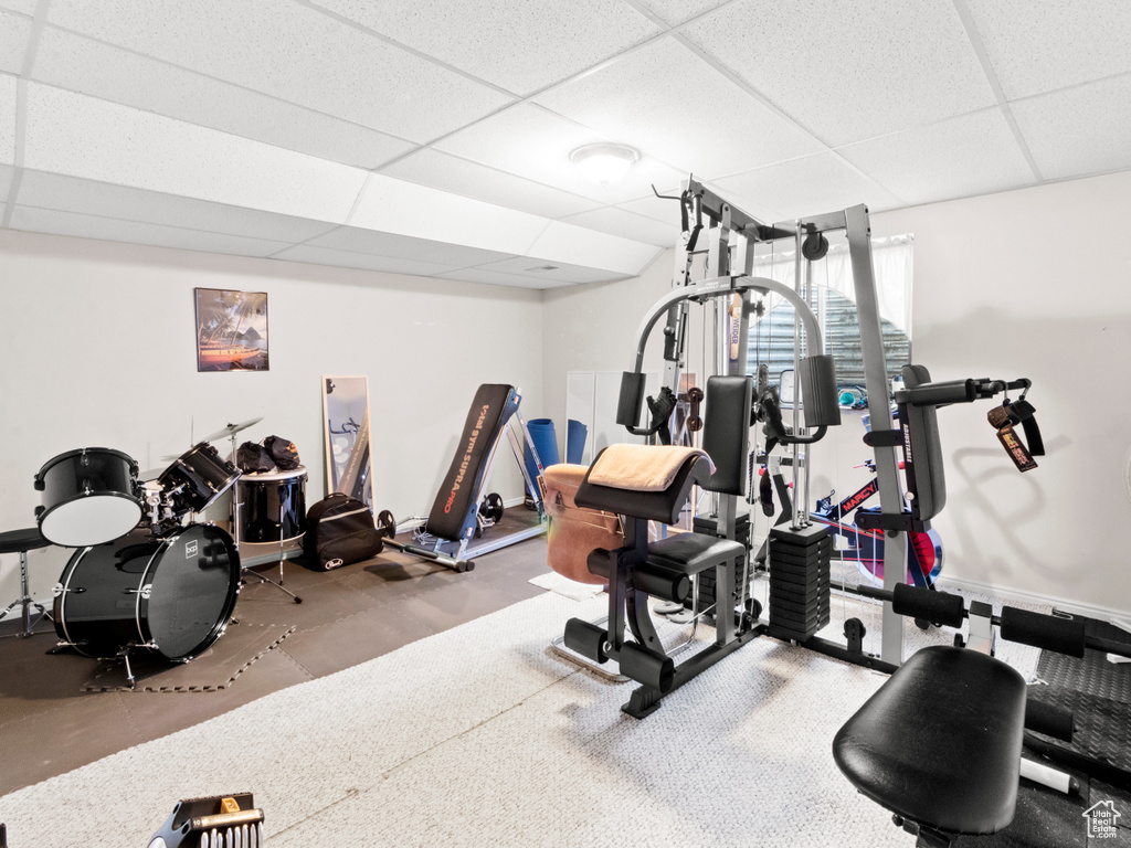 Workout area with a drop ceiling