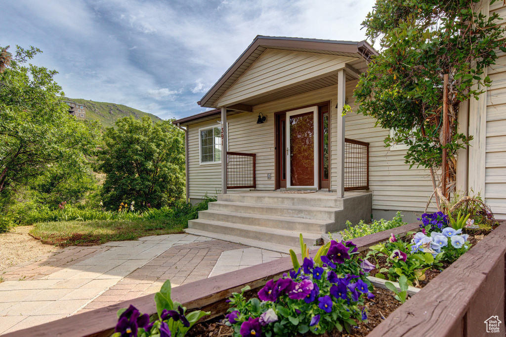 View of property entrance