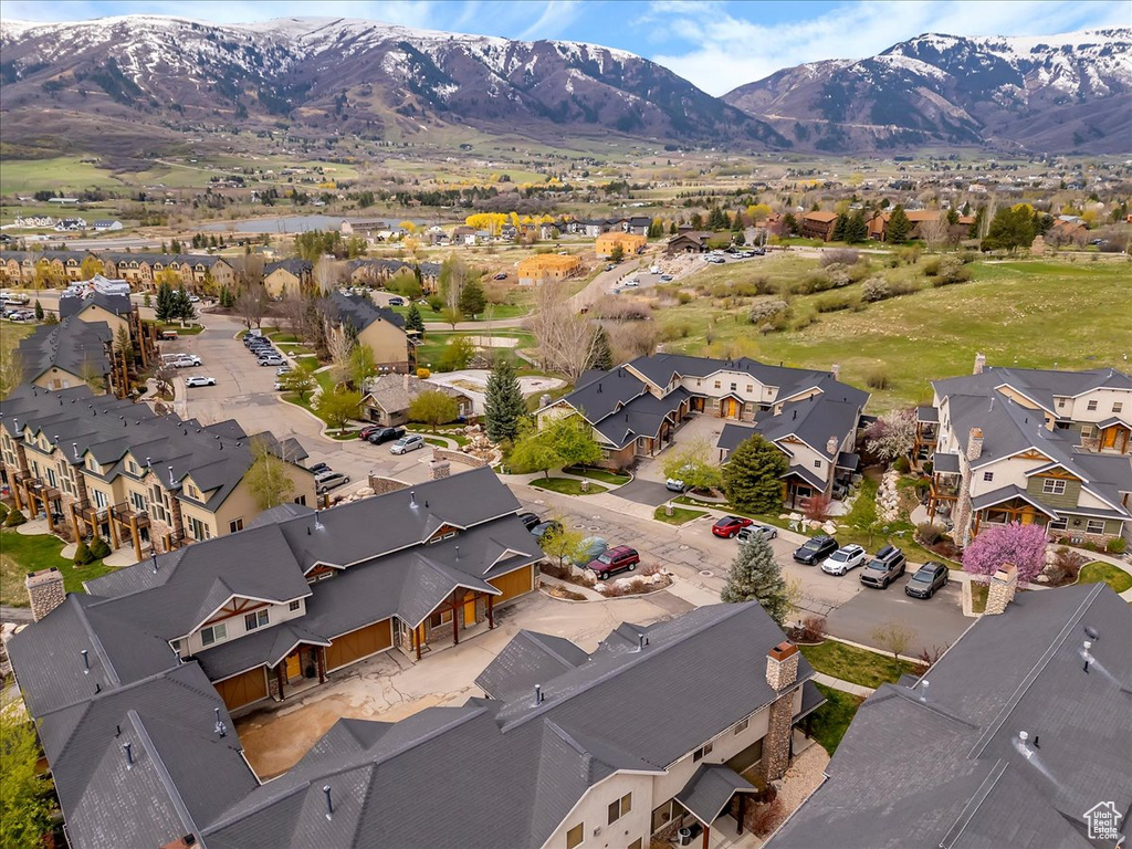 Aerial view featuring a residential view and a mountain view