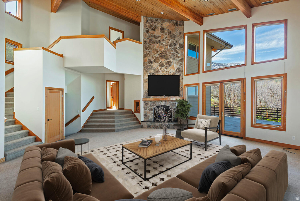 152 N SILVER OAK RD Salt Lake City, UT 84108