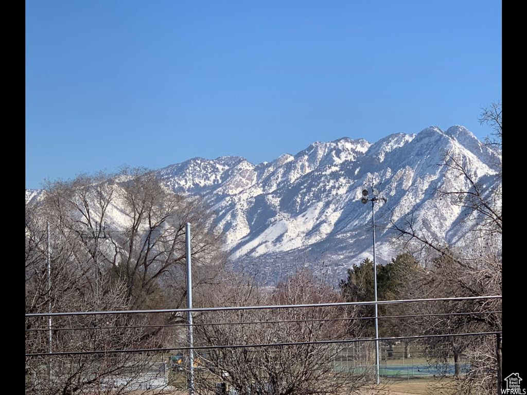 View of mountain feature