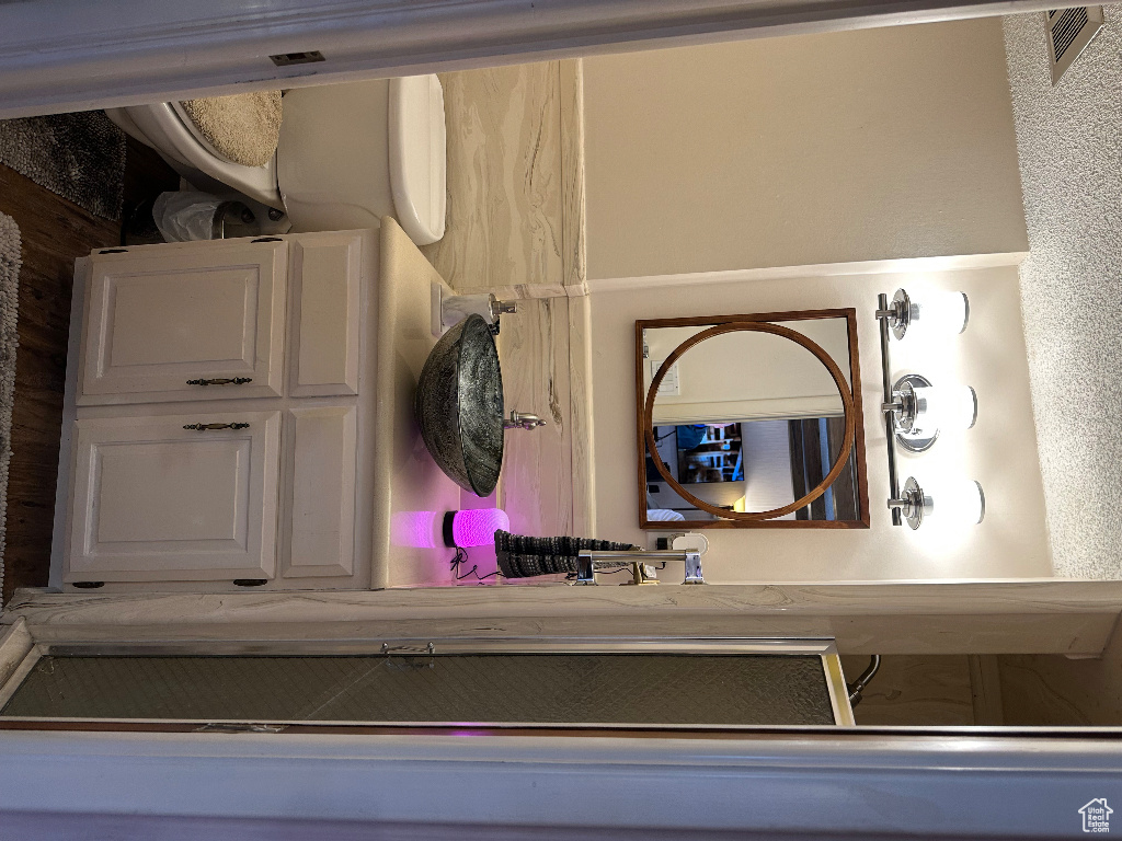 Bathroom with visible vents