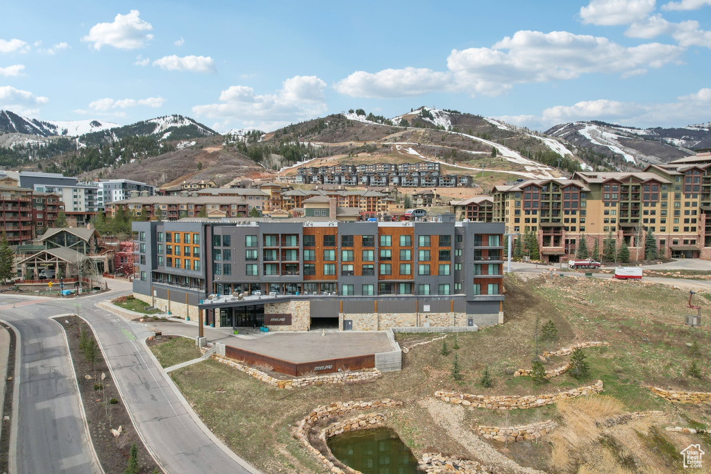 Bird's eye view featuring a mountain view