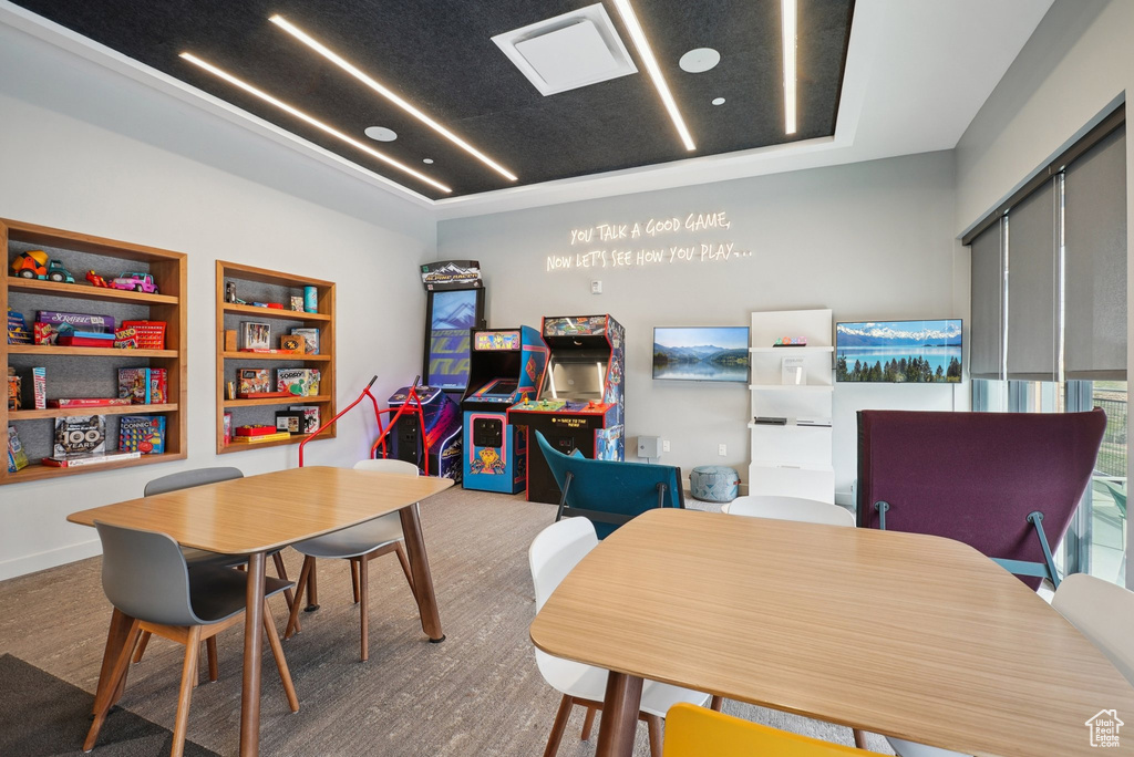 Recreation room with built in shelves
