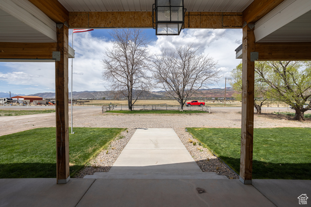 View of yard with a mountain view