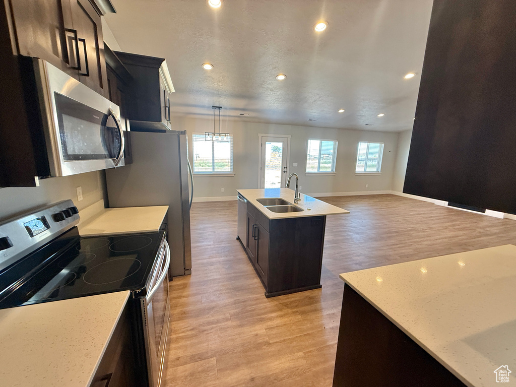 Photo 12 for MLS #2080557 at 884 W Factory St