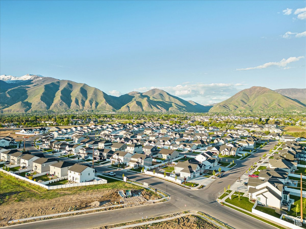 Aerial view with a residential view and a mountain view