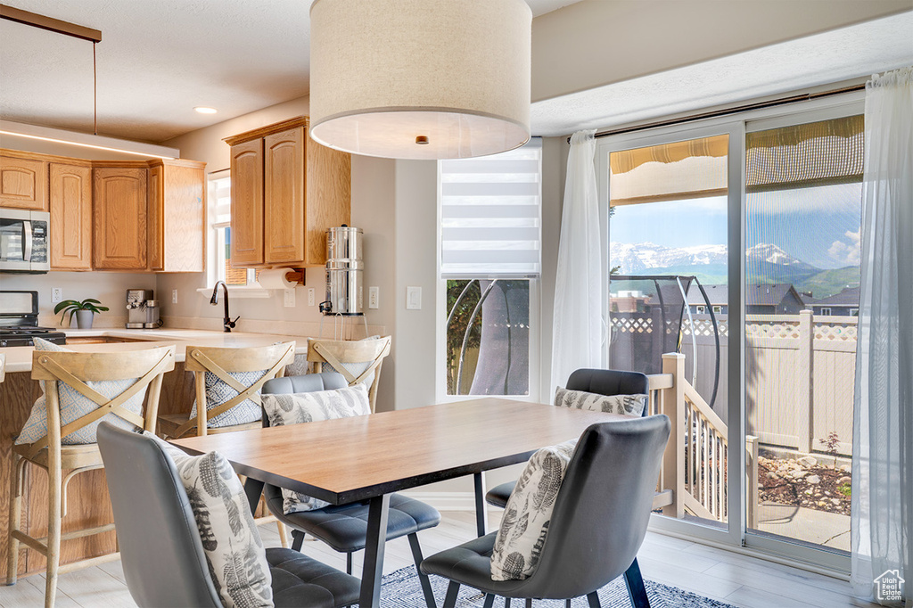 Dining room with recessed lighting
