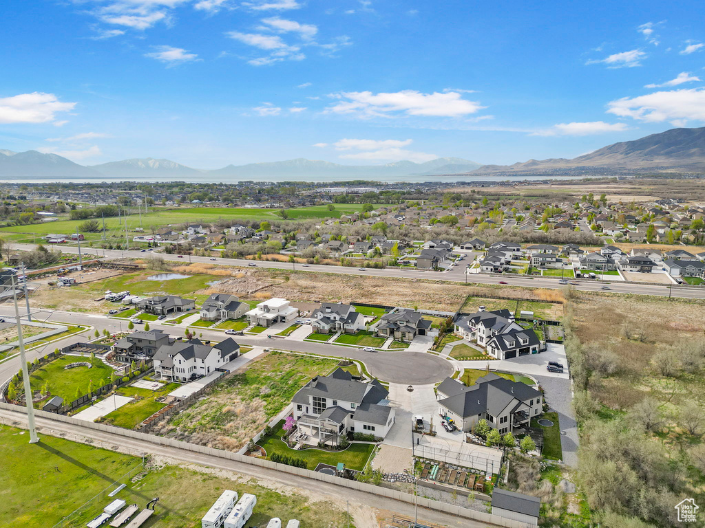 Aerial view with a residential view and a mountain view