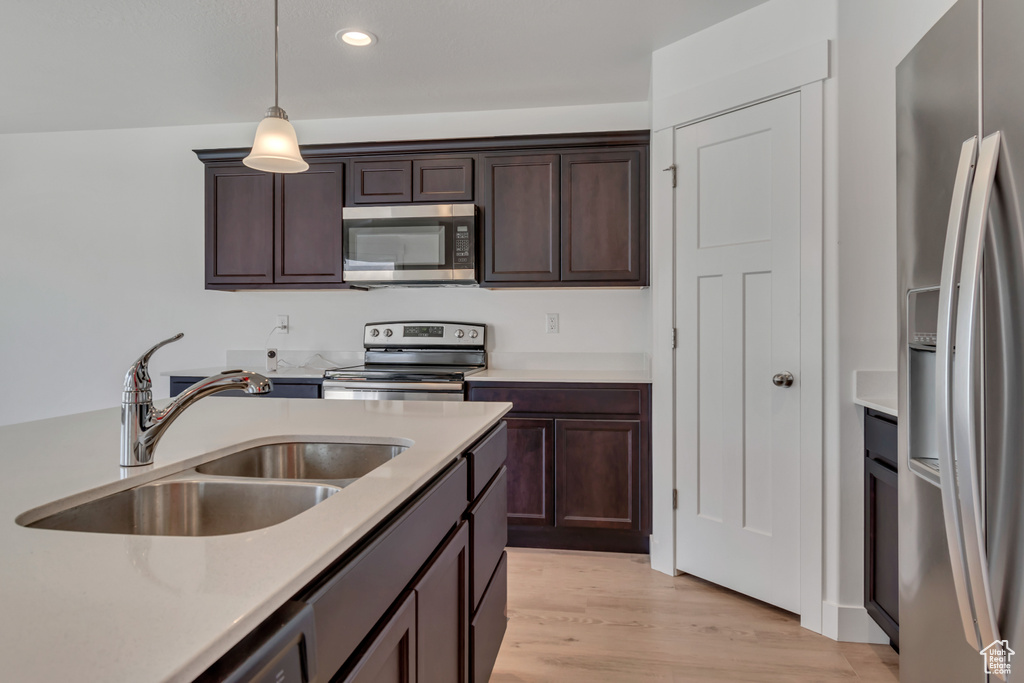 188 E BRUIN DR Eagle Mountain, UT 84005