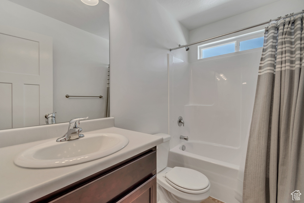 188 E BRUIN DR Eagle Mountain, UT 84005